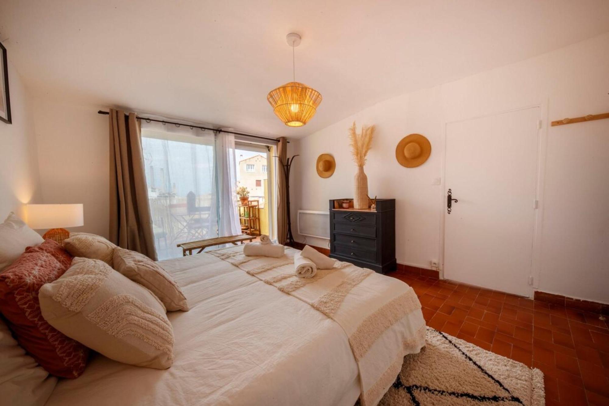 Ferienwohnung 06M - Old Antibes Beautiful Duplex Terrace With Sea View Exterior foto