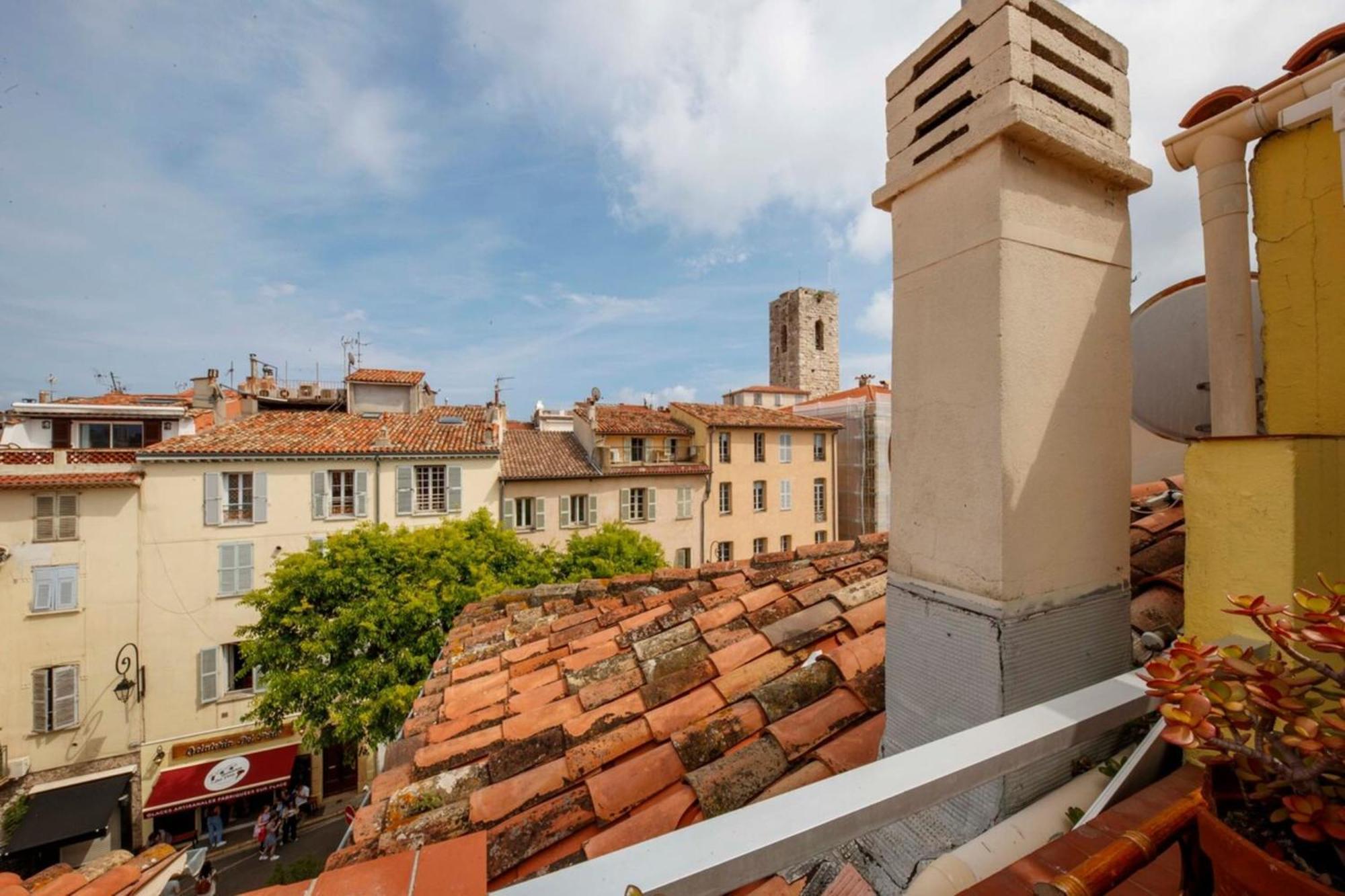 Ferienwohnung 06M - Old Antibes Beautiful Duplex Terrace With Sea View Exterior foto