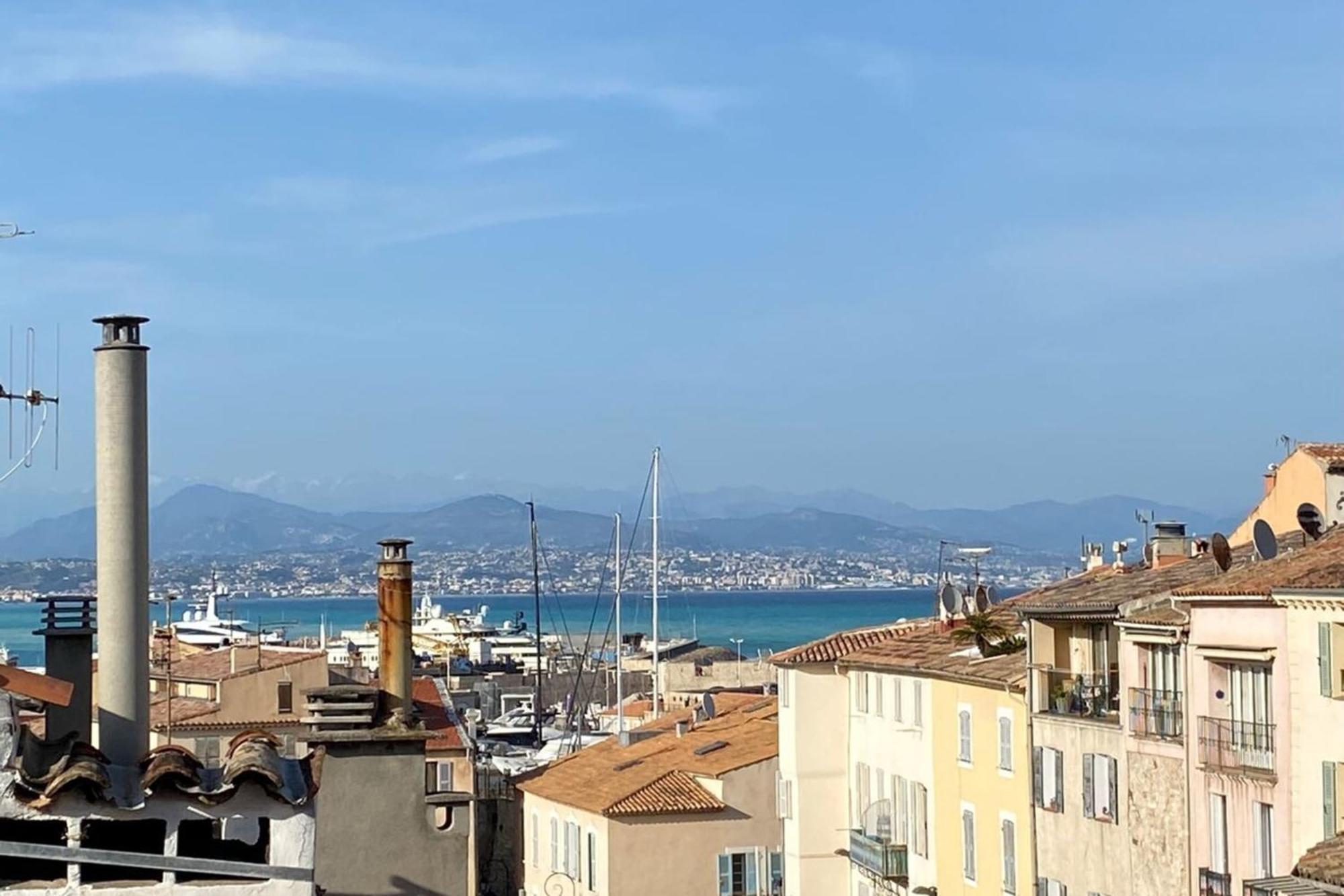 Ferienwohnung 06M - Old Antibes Beautiful Duplex Terrace With Sea View Exterior foto